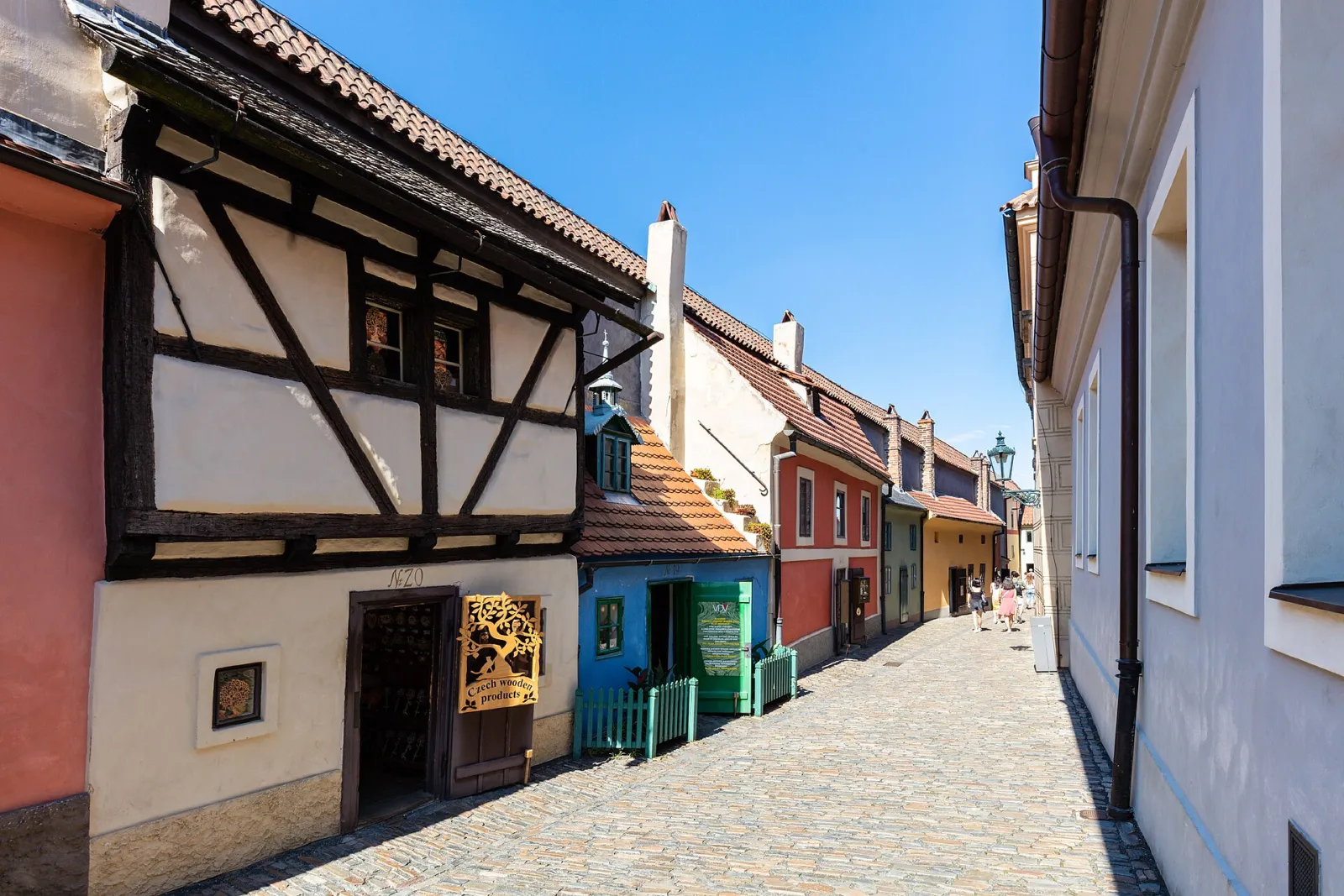 Casitas de colores del Callejón del Oro en el Castillo de Praga
