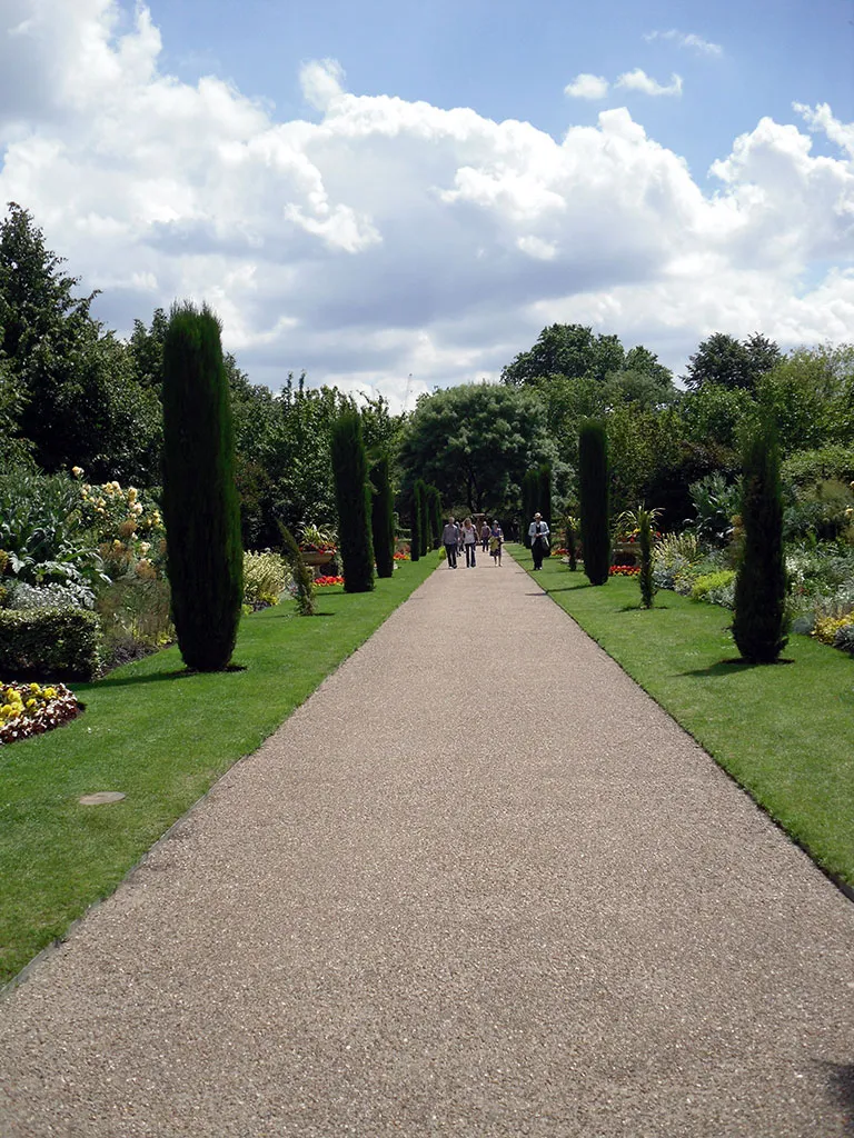 Camino Ajardinado en el Parque Regent's Park