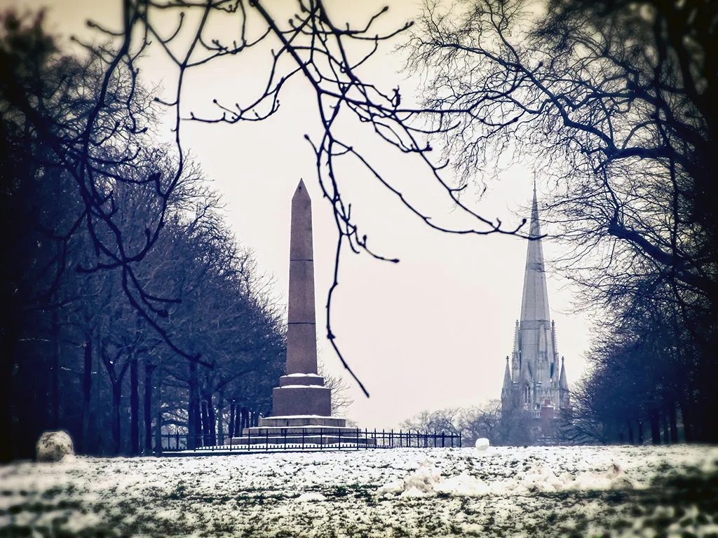Foto al Monumento de Speke entre Hyde Park cerca de Kensington Gardens