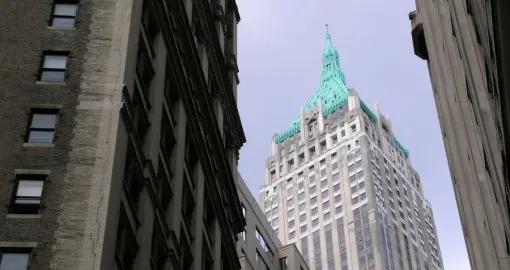 El edificio Trump (The Trump Building en inglés) también conocido como 40 Wall Street o como se llam