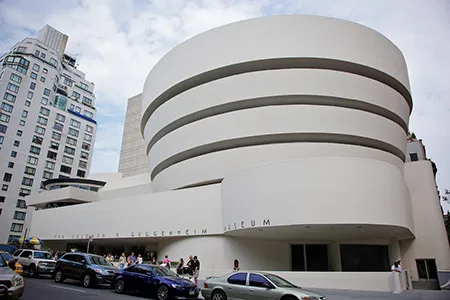 Foto de la fachada del museo Guggenheim de Nueva York
