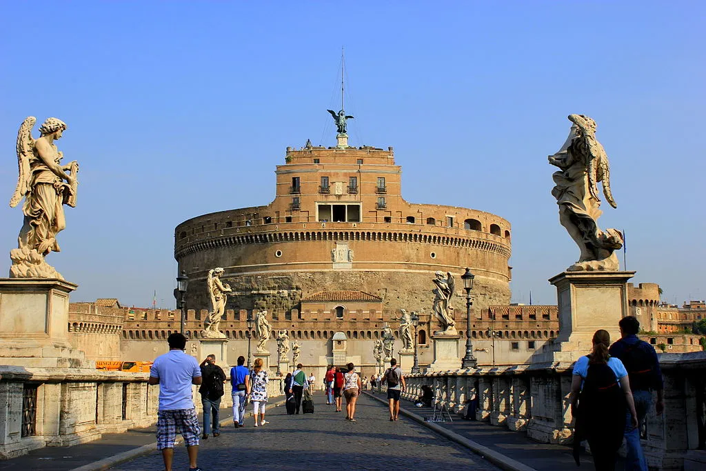 Castillo de Sant'Angelo desde el puente homónimo